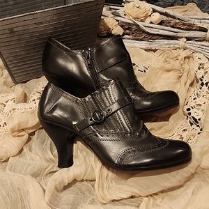 Ankle boots